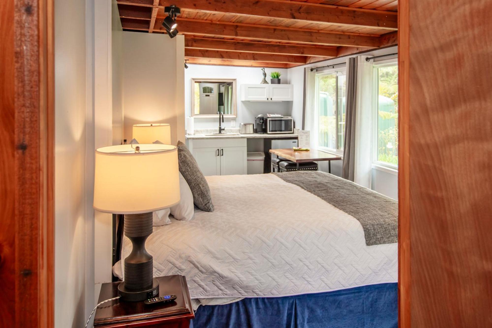 Aloha Junction Bed And Breakfast -Minutes Away From Hawaii Volcanoes National Park Экстерьер фото