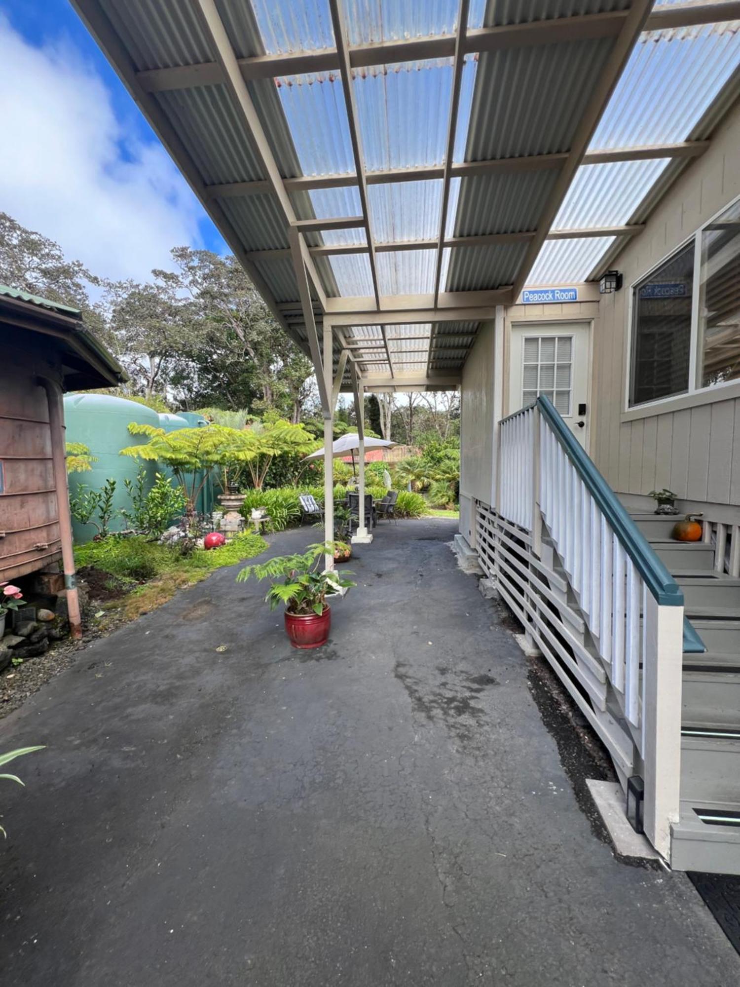 Aloha Junction Bed And Breakfast -Minutes Away From Hawaii Volcanoes National Park Экстерьер фото